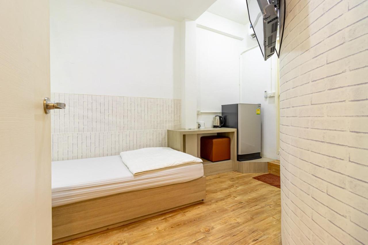 בנגקוק Ze Residence Bang Aor Station מראה חיצוני תמונה
